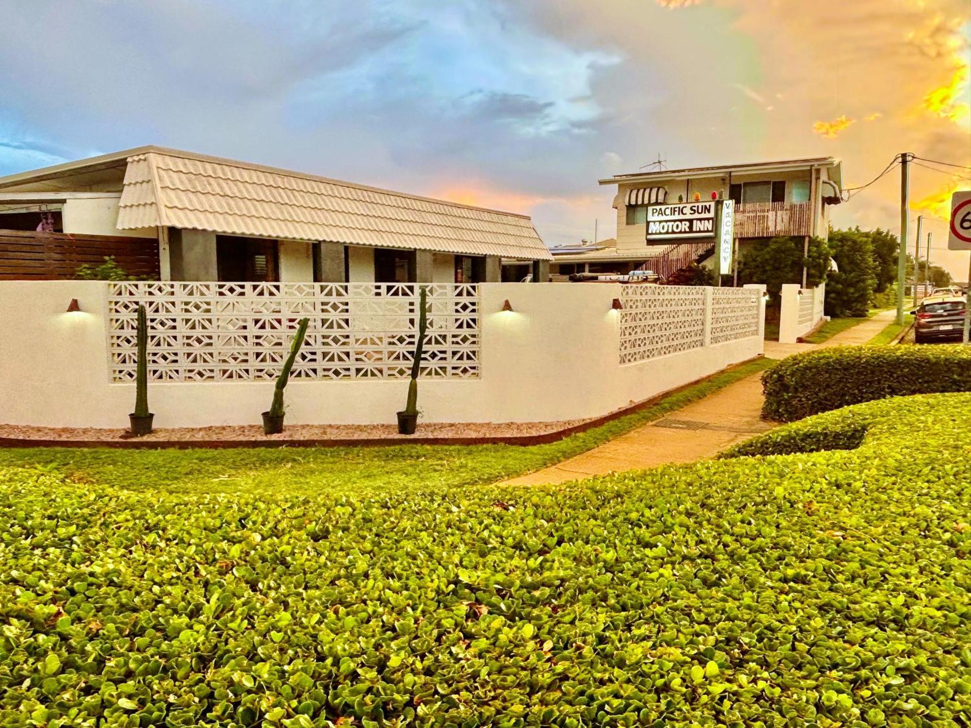 Motel Pacific Sun Bargara Esterno foto